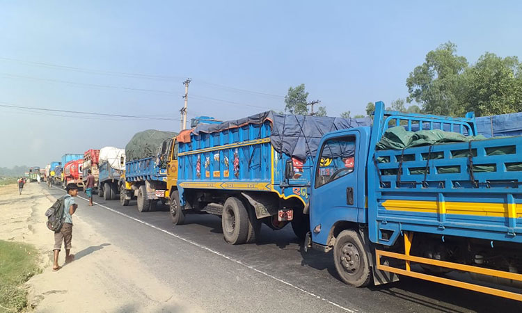 ঢাকা-টাঙ্গাইল-বঙ্গবন্ধু সেতু মহাসড়কে তীব্র যানজট