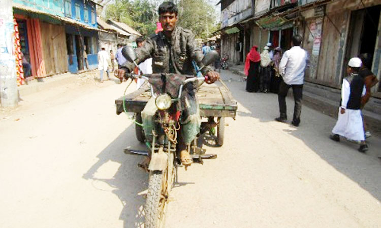 শব্দদূষণে অতিষ্ঠ আমতলী পৌরবাসী