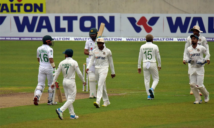 ঢাকা টেস্ট : পাকিস্তানের ইনিংস ঘোষণা