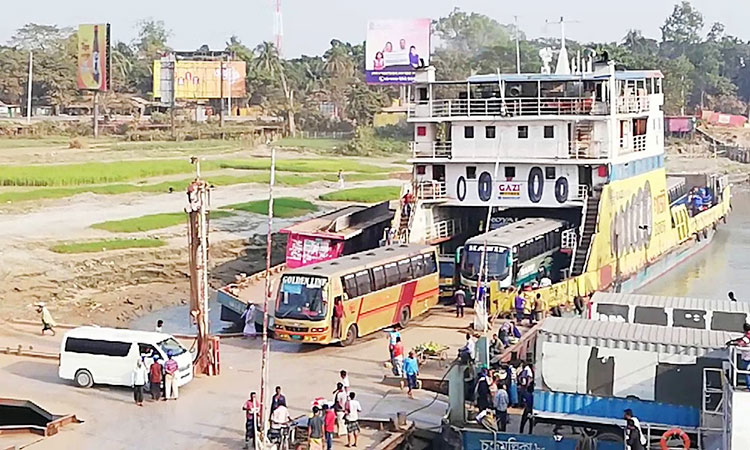 ঈদযাত্রায় ফেরিতে আয় সাড়ে ৫ কোটি