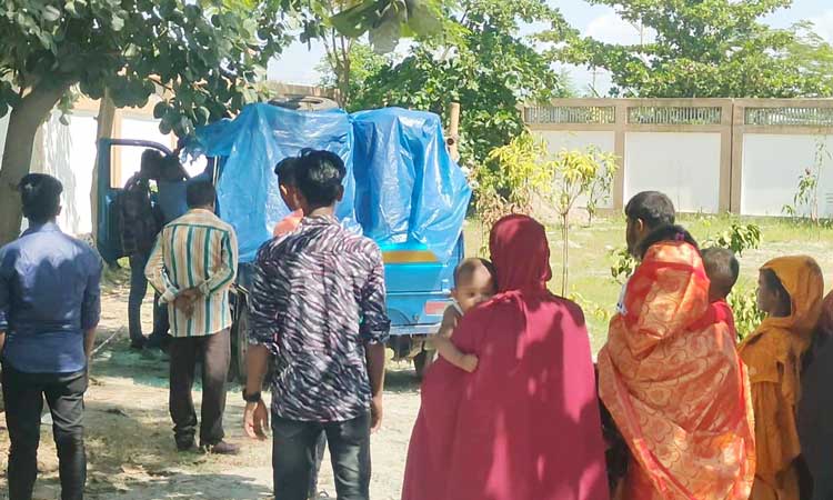 বক্স বাজিয়ে পদ্মা সেতুতে ওঠার চেষ্টা, অতঃপর,,,