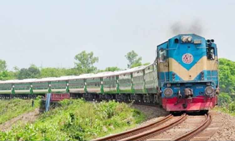 কাওরান বাজারে ট্রেনের ধাক্কায় কাঠ ব্যবসায়ী নিহত