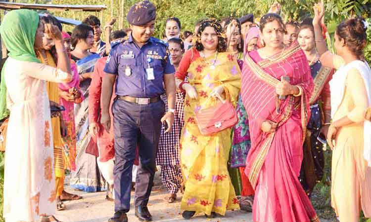 শেরপুরে হিজড়াদের দাফনে কবরস্থান নির্মাণের ঘোষণা