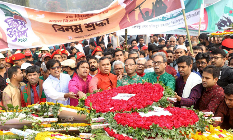 জাতীয় স্মৃতিসৌধে জবির শ্রদ্ধা