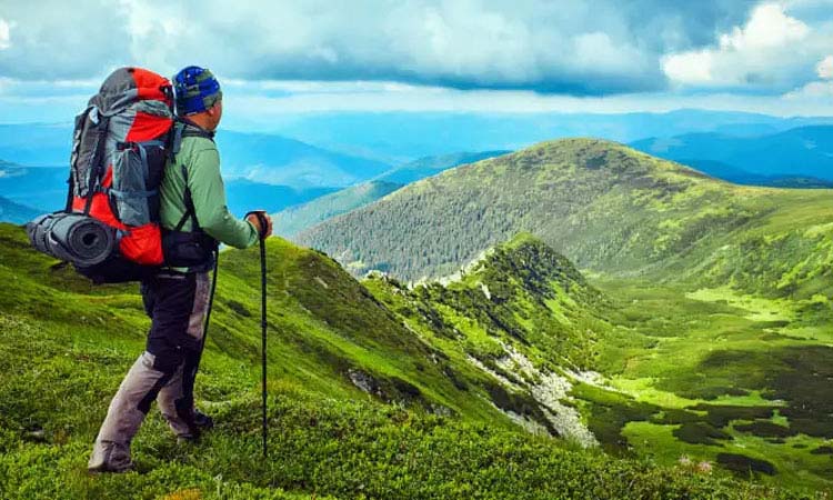 বর্ষায় ট্রেকিংয়ে চাই বাড়তি সতর্কতা