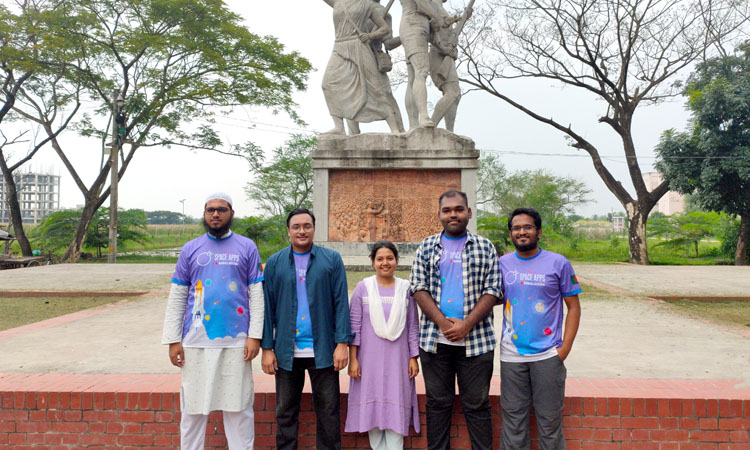 নাসার স্পেস অ্যাপস্ চ্যালেঞ্জ হ্যাকাথনে আঞ্চলিক চ্যাম্পিয়ন খুবি