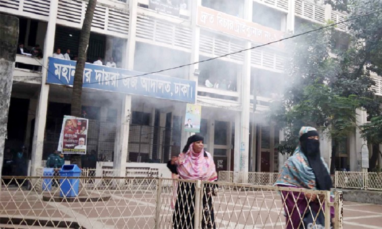 ফখরুলের জামিন শুনানি পেছানোর পরই আদালতে ফাটলো ককটেল 