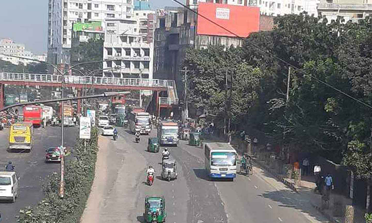 রাজধানীতে অবরোধের প্রভাব নেই, যান চলাচল স্বাভাবিক