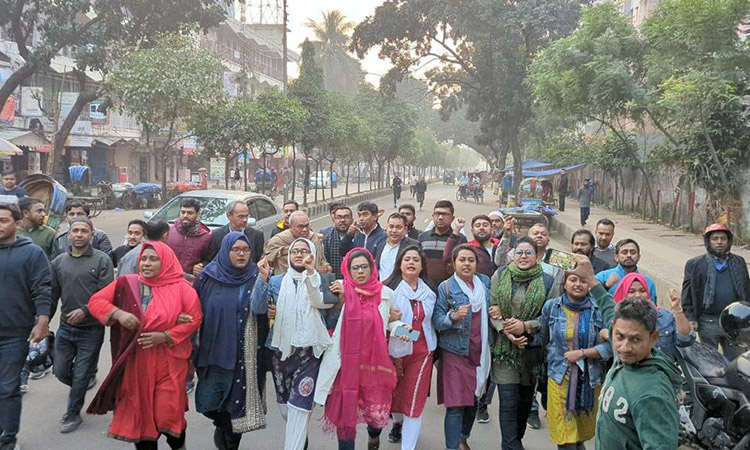 হরতালের সমর্থনে রাজধানীতে রিজভীর নেতৃত্বে মিছিল