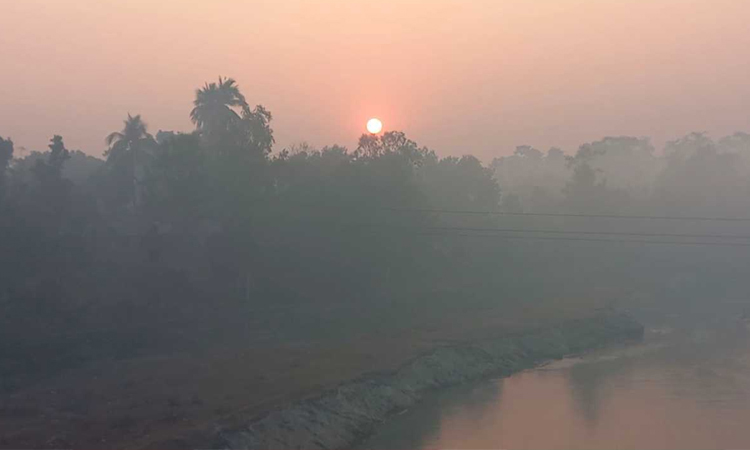 কমেছে তেঁতুলিয়ার তাপমাত্রা