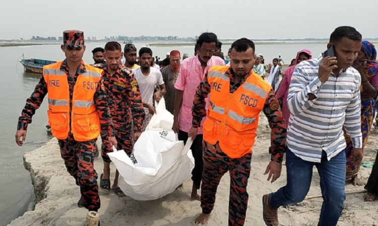 ছেলেকে বাচাঁতে পারলেও বাঁচতে পারলেন না বাবা!