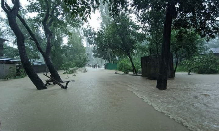 কক্সবাজারে পাহাড় ধসে দুই দিনে প্রাণ গেল ৪ জনের