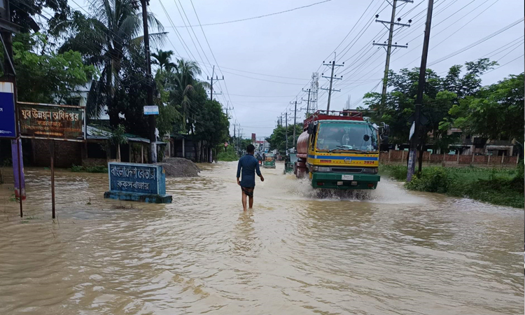 কক্সবাজারে টানা বৃষ্টিতে নিম্নাঞ্চল প্লাবিত, নিখোঁজ ৩