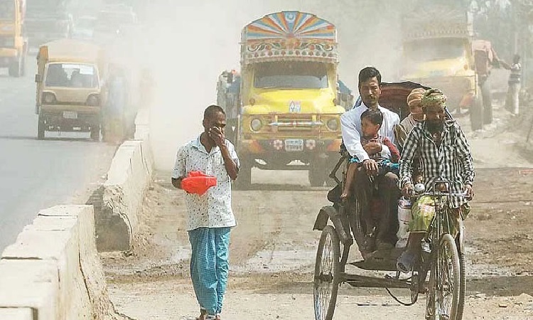 বায়ুদূষণের শীর্ষে লাহোর, ঢাকার কী পরিস্থিতি