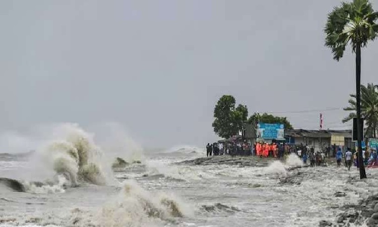 ঘূর্ণিঝড় দানা মোকাবেলায় প্রস্তুত ফায়ার সার্ভিস